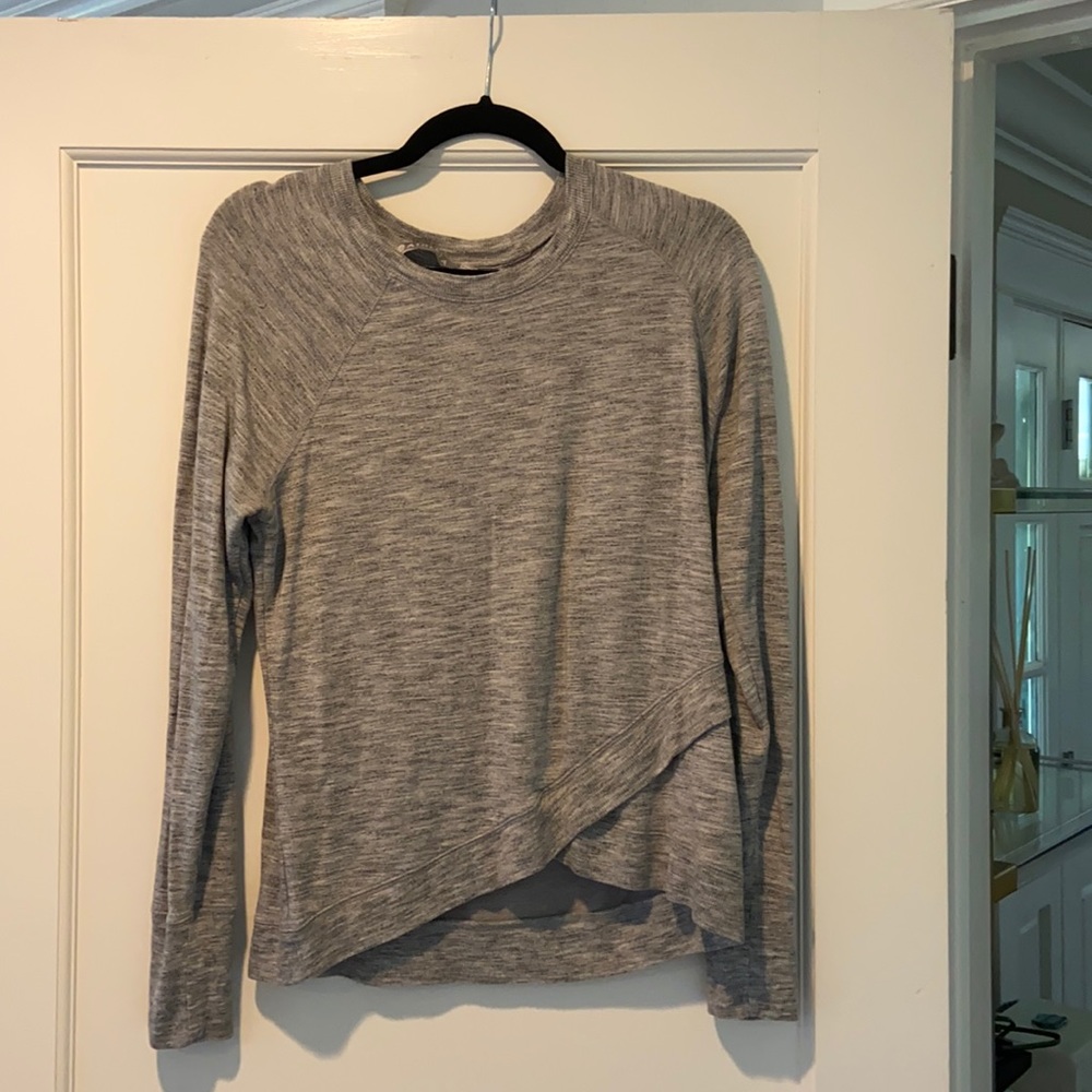 Athleta top